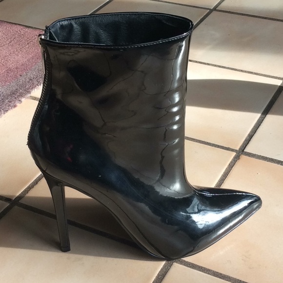 Boots - Picture 2 of 5